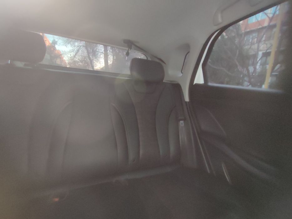 Byd e2 luxury sotiladi holati yaxshi