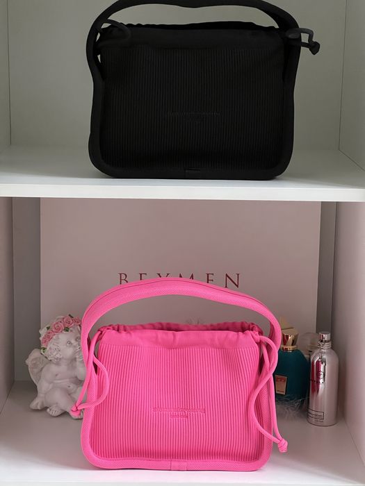 Продам сумочку от Alexander Wang