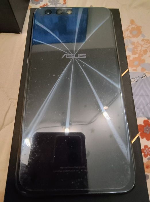 Asus ZenFone 4 ze55kl