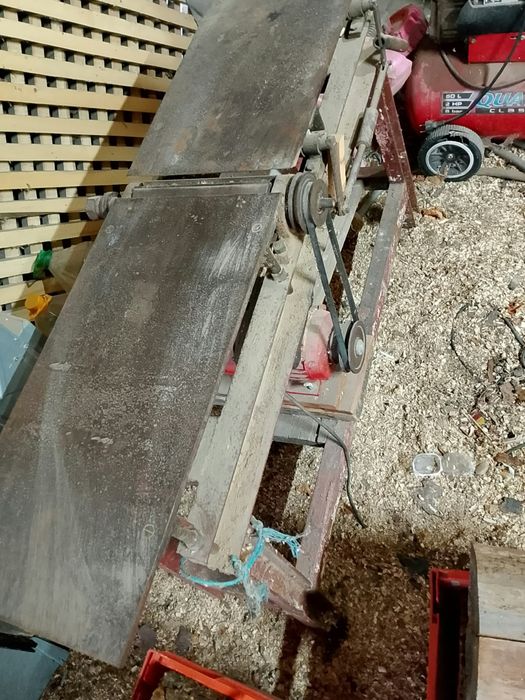 Vând abric grosime și circular cu freza