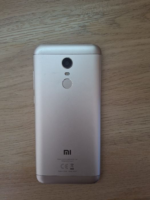 Телефон redmi 5 plus 32гб