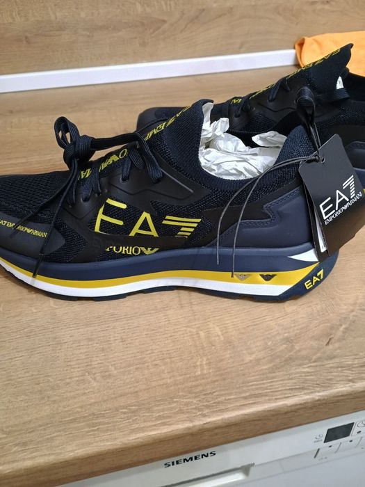 EA7 Emporio Armani.ОРГИНАЛНИ!!!    Номер   44.  43 ,1/3.      номера