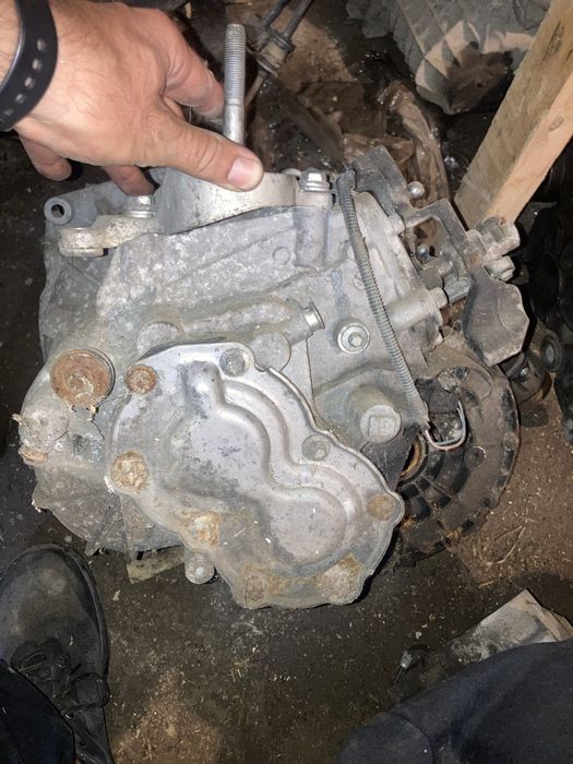 Скоростна кутия фиат фият стило 1.9jtd 115кс getrag c605