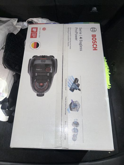 Bosch serias 4 Baggless Propower