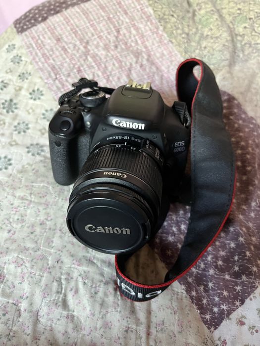 Фотоаппарат Canon EOS 600D
