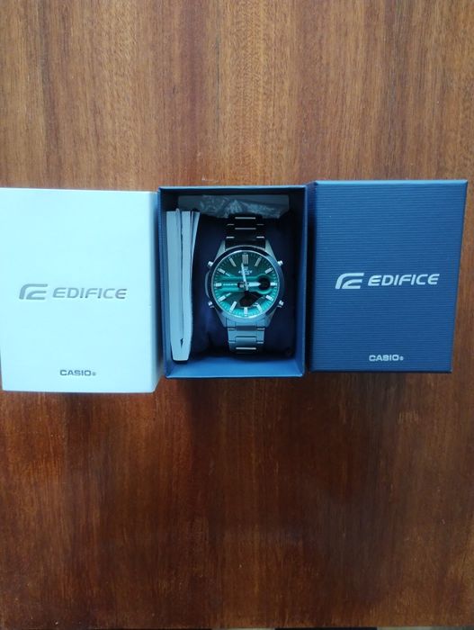 Нови часовници Casio Edifice
