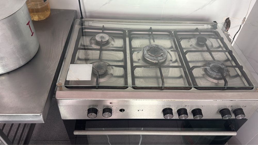 Продается 5 камфорочная газплита