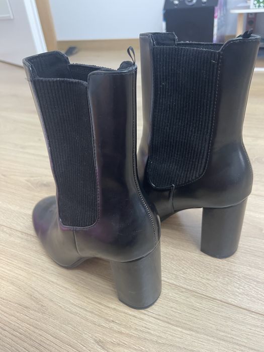 Високи дамски боти HM