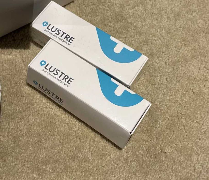 Сбогом АКНЕ! Уред срещу акне LUSTER Pure Light Pro