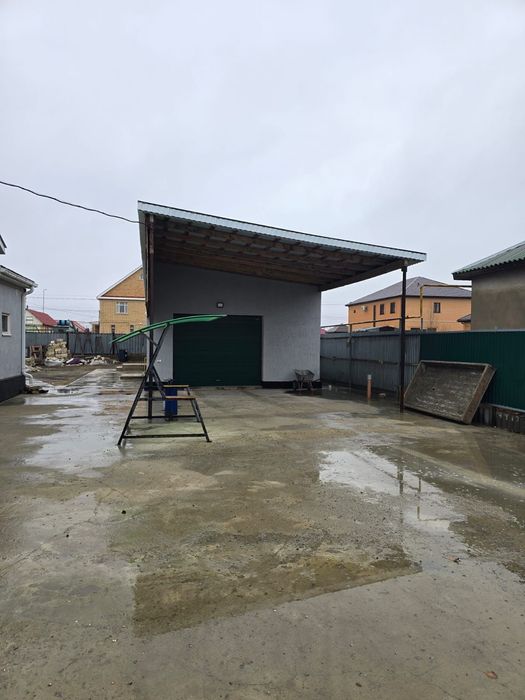 Продам дом ,гостевой дом,гараж