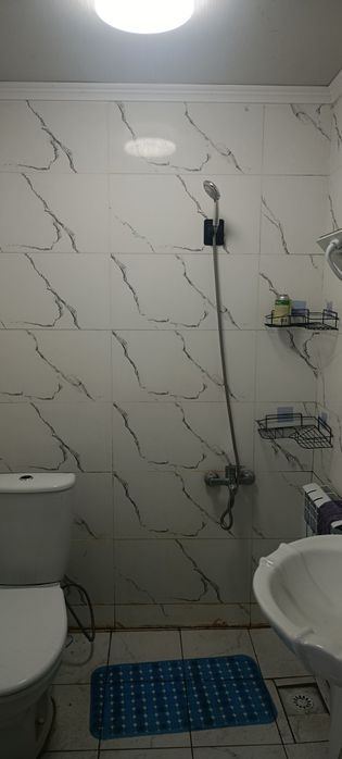 Адам времянку со всеми удобствами