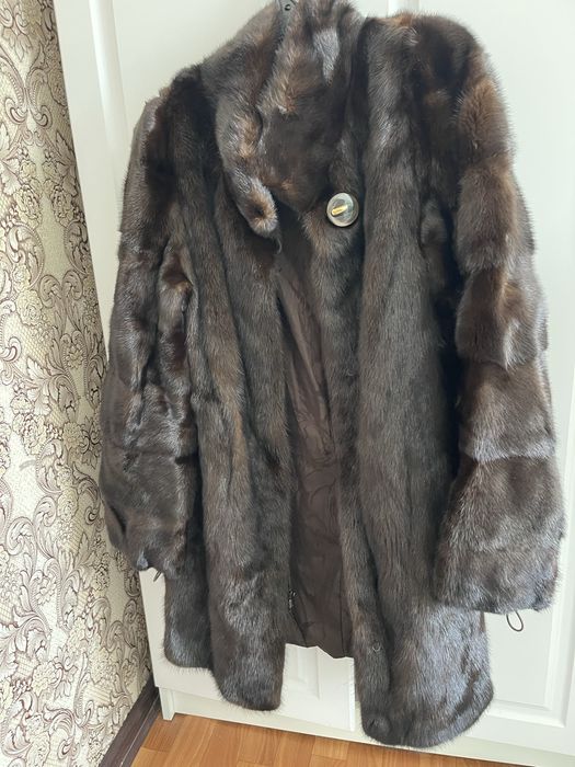 Продам норковую шубу