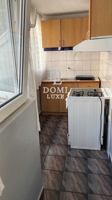 Продава се Тристаен апартамент в Варна, Победа - 105 кв.м за 1953 €/кв.м - Снимка #6