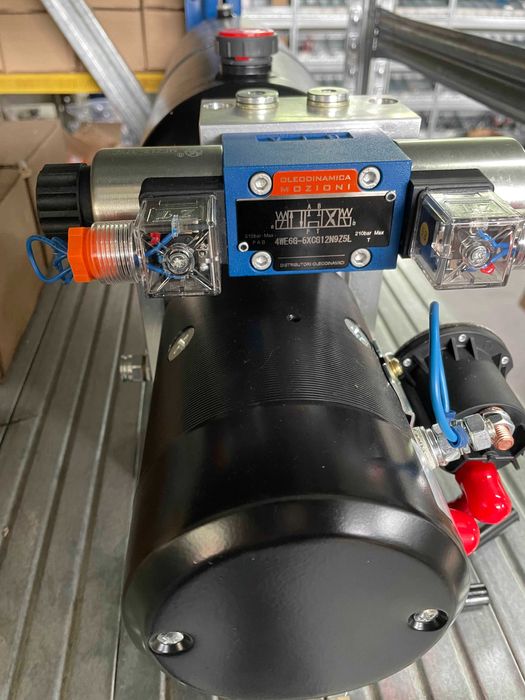 Unitate hidraulica trailer motor12VDC dubla comanda electrovalva 12 lt