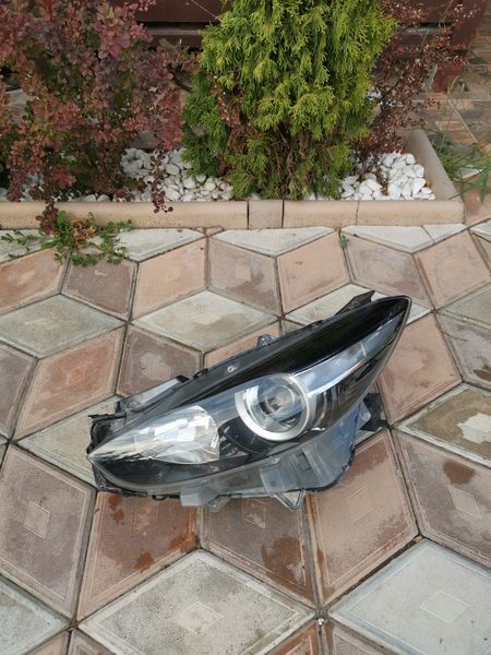 Far stânga mazda 3 2016/2017/2018/2019 halogen