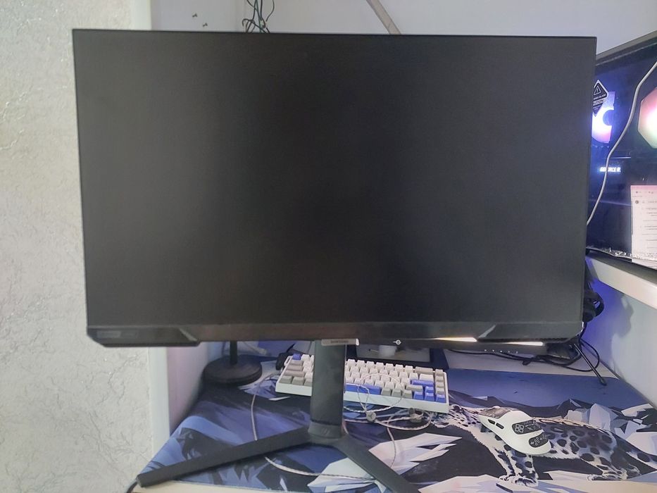 Монитор 27" Samsung LS27BG400EIXCI черный