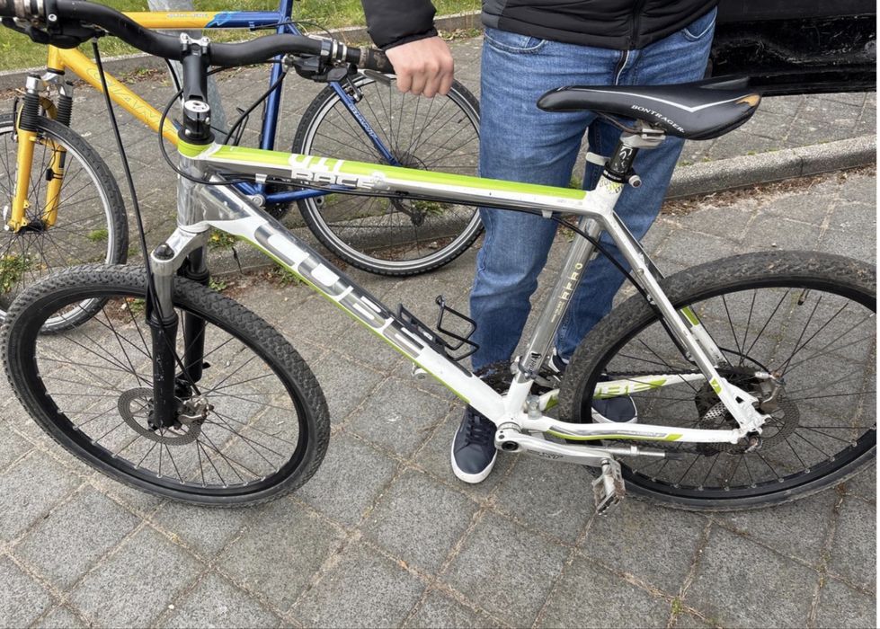 Cube  bicicleta de vanzare