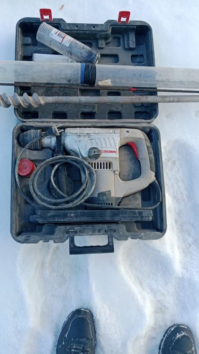 Продам перфоратор и бур кондиционера