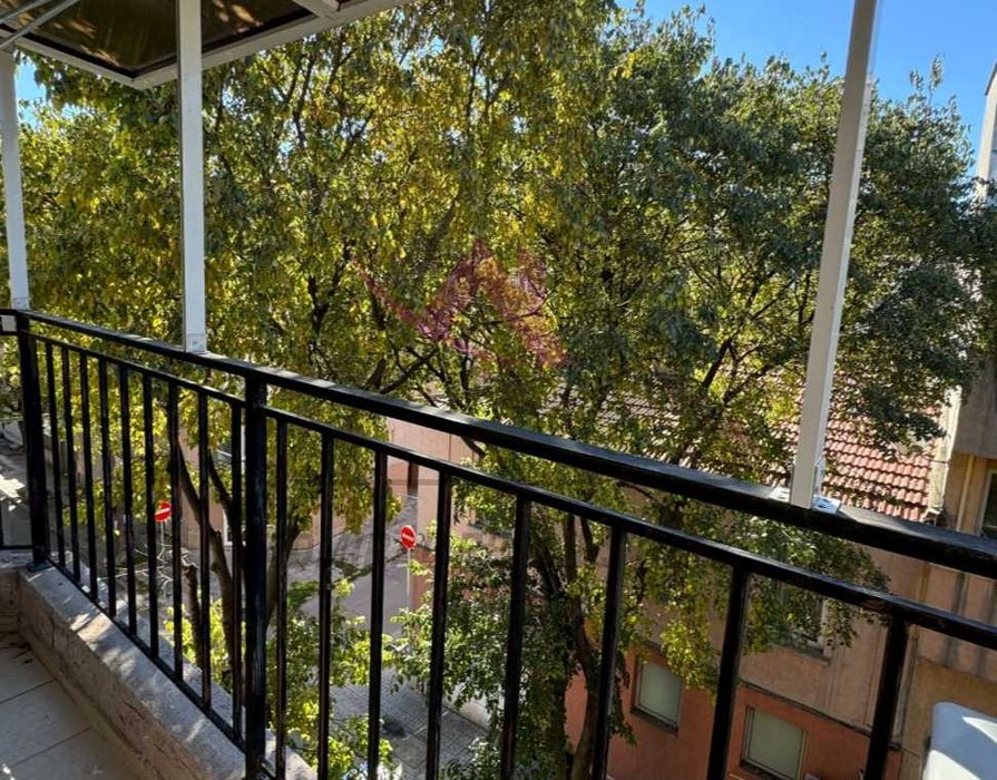 Дава се под наем Двустаен апартамент в Варна, Колхозен пазар - 55 кв.м за 450 € - Снимка #4