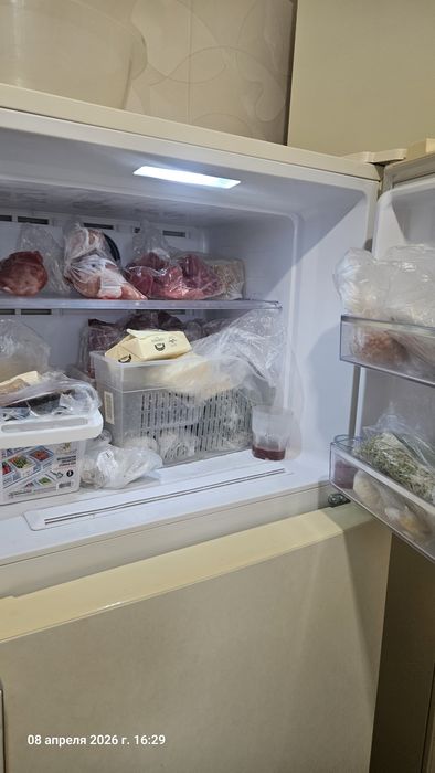 Холодильник Samsung