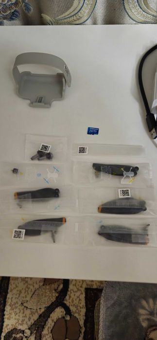 Продам DJI Mini 2 Fly More Combo