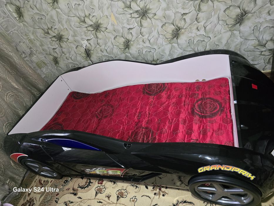 Продаётся кроватка б/у