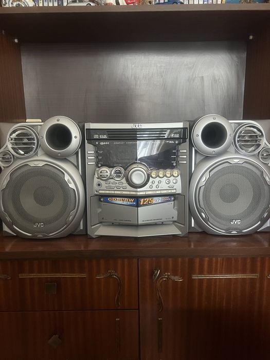 музикална уредба JVC