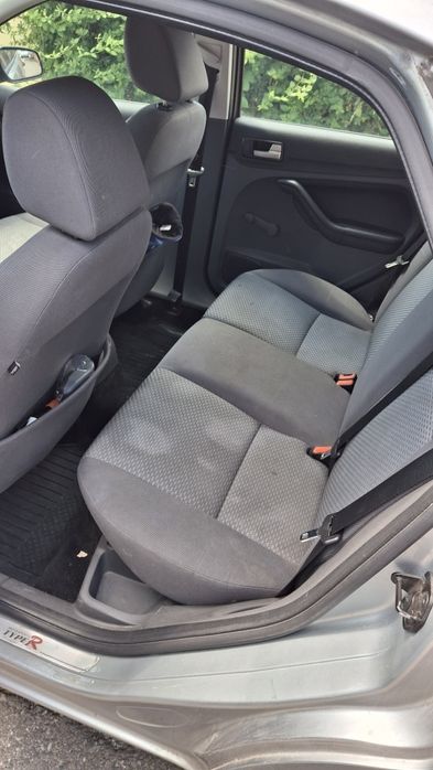 Ford Focus 2  1.6 TDCI