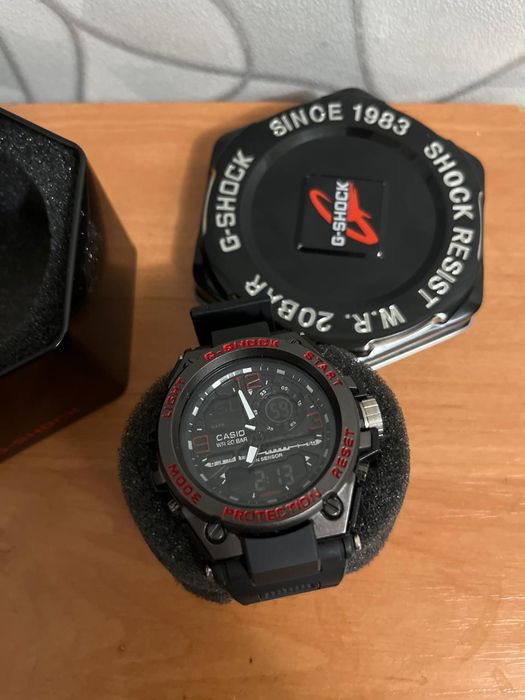 Продам часы мужские оригинал CASIO.