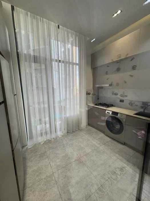 3 ком Oq Saroy мирзо-улугбек подключ паркентский 80 м² евро;