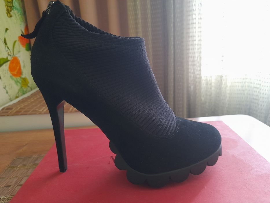 Продам туфли женские