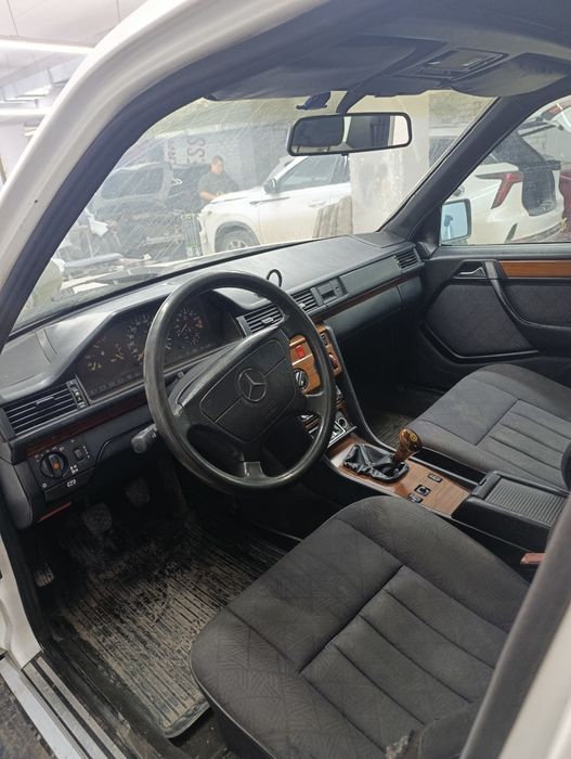 Салон мерс 124 продам