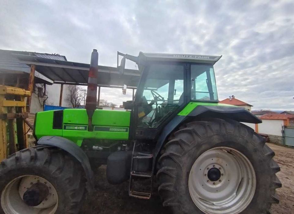 Продавам трактор Дойц ДХ6.61