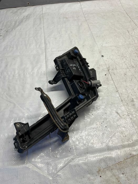 Халоген Suzuki Swift 13-