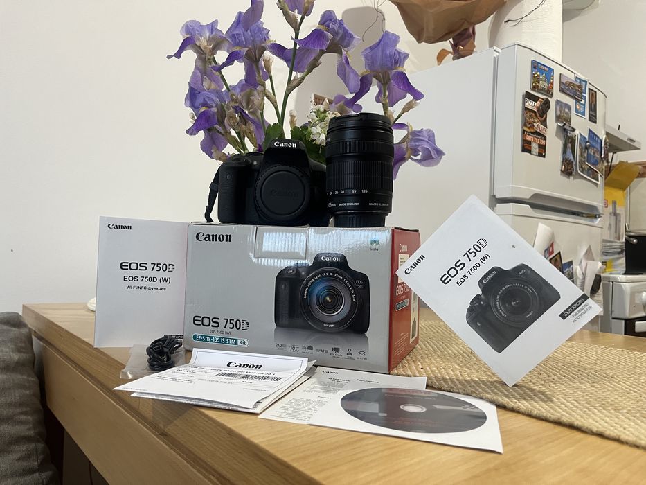 Canon EOS 750 D + обектив CANON EFS 18-135
