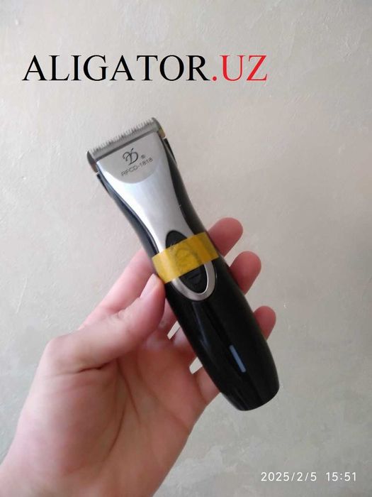 Машинка для стрижки волос Deyi 1818 / Soch oladigan mashina Deyi 1818