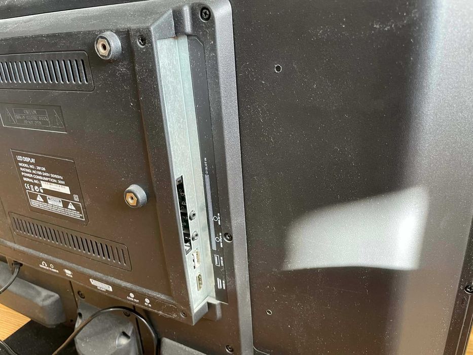 Телевизор Crown - 28' inch