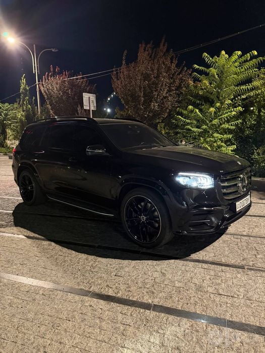 **Mercedes-Benz GLS 580 4MATIC**