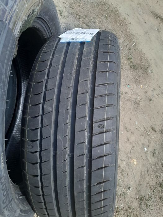 РезианаTRIANGLE TH202,НОВАЯ 235×55r19