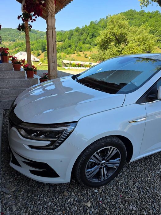 Renault Megane Renault megane plug-in hybrid 160hp 2022 39000 km