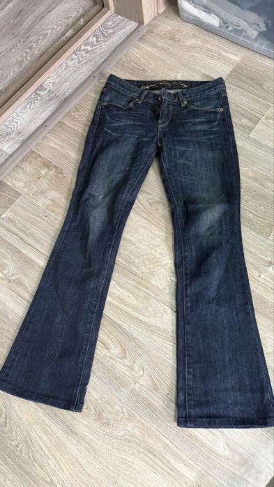 женские джинсы levis