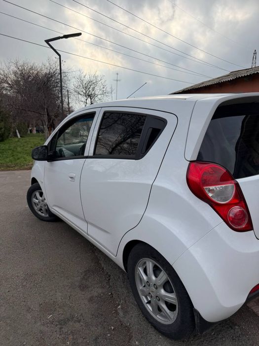 Chevrolet spark 2017