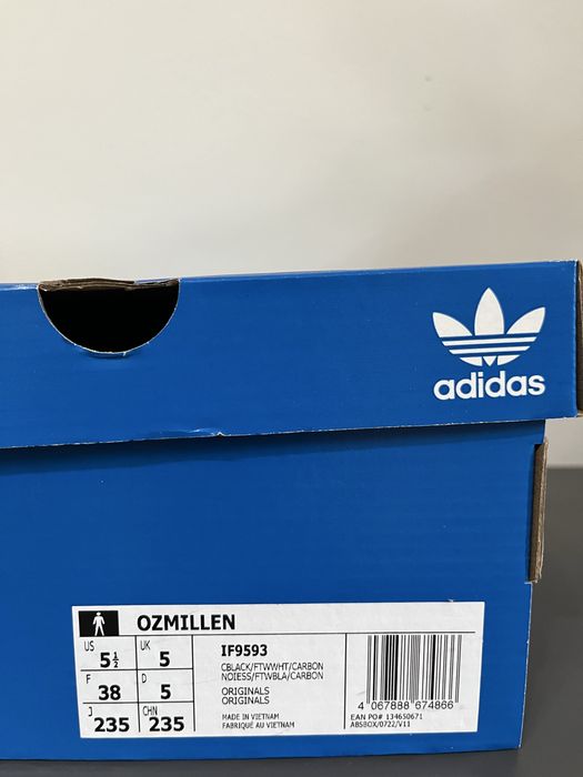 Кроссовки Adidas