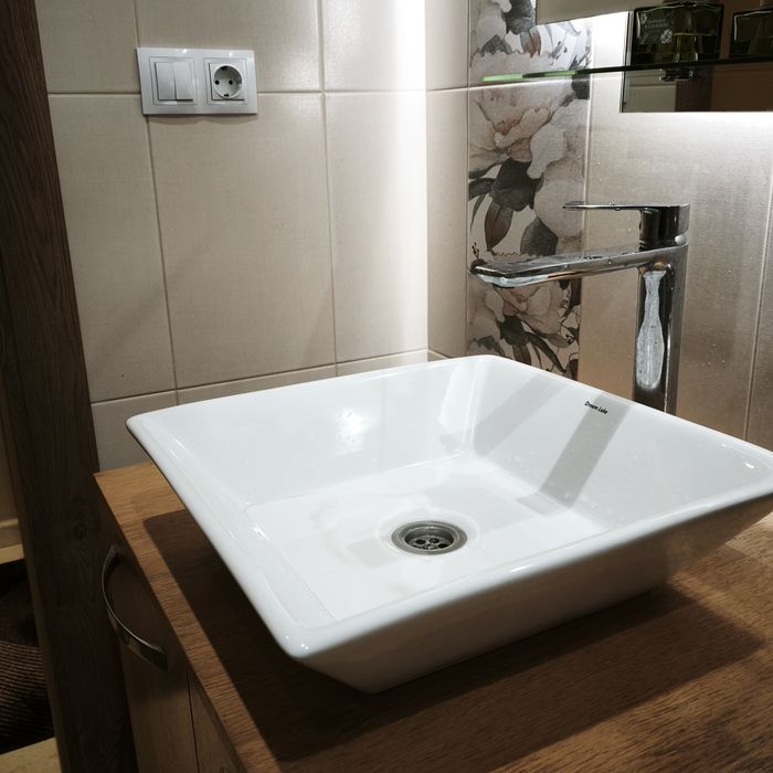 порцеланова мивка за баня