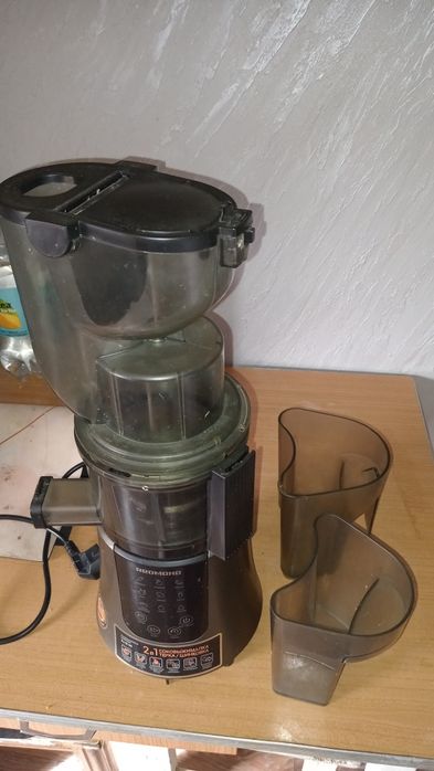 Продаётся соковыжималка