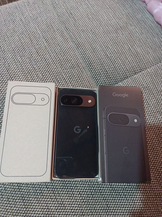 Google Pixel 9 Full Box