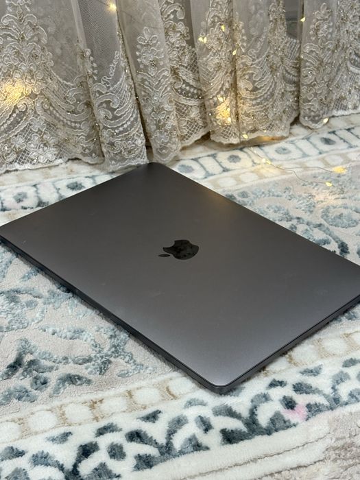 Продам MacBook Pro