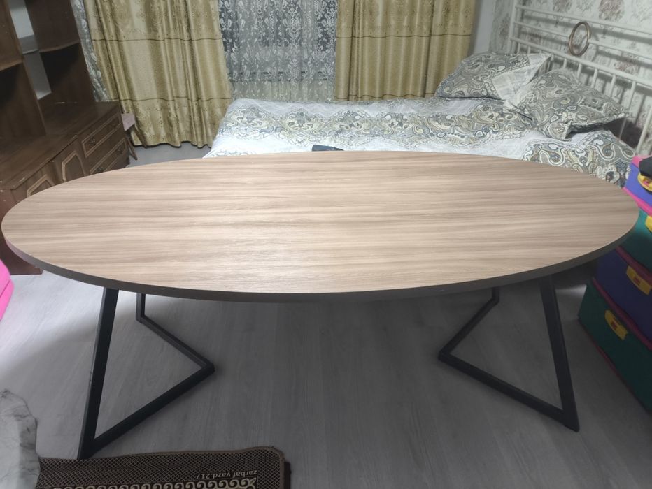 Стол для кухни и зала