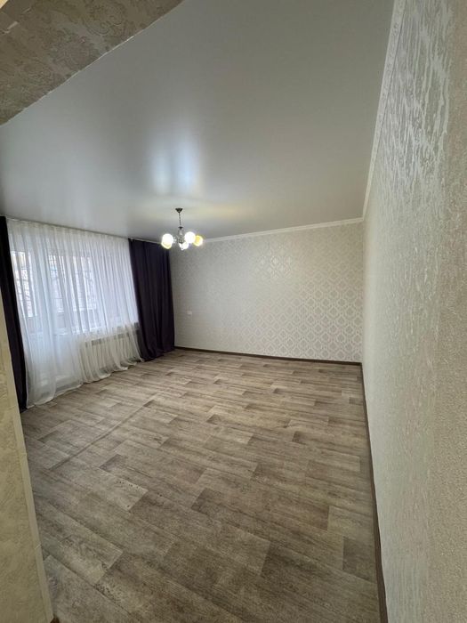 Продам двухкомнатную квартиру 5а микрорайон