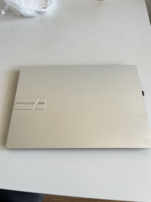 Продам ноутбук. Asus ViviBook 210к тг